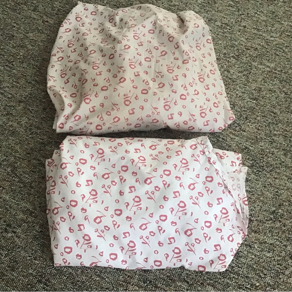 Hot pink ,white floral fitted and regular sheet set queen
